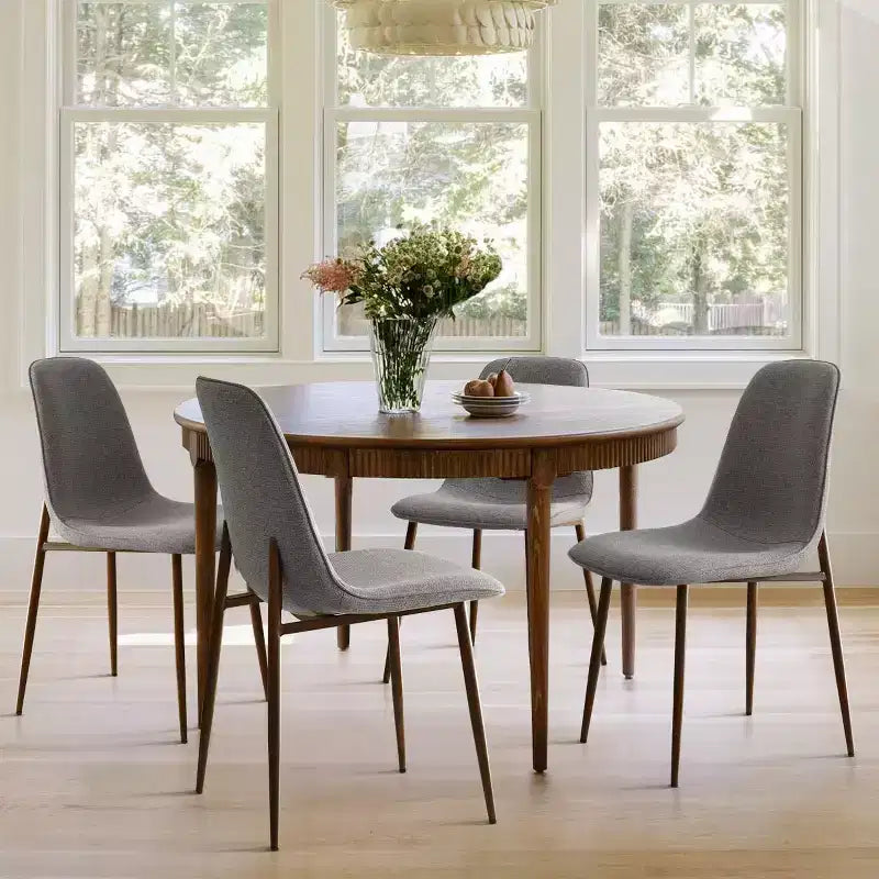 Sedie moderne da pranzo imbottite, sedie accentate senza braccioli in tessuto con schienale curvo e gambe in metallo color noce per sala da pranzo