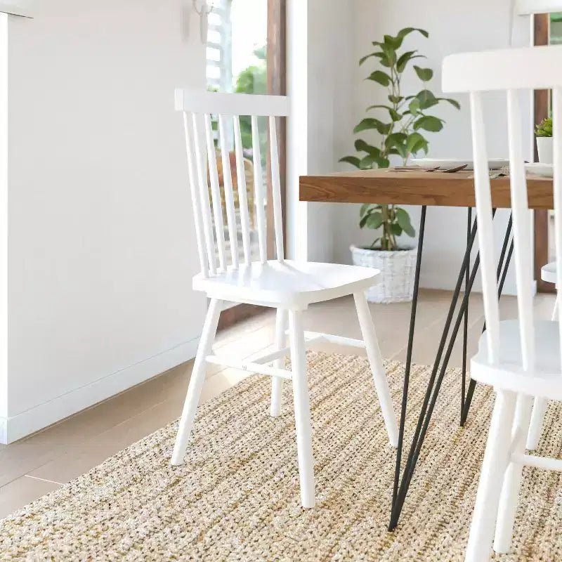 Flash Furniture Ingrid Set di 2 Sedie da Pranzo Windsor per Uso Commerciale, Sedie da Pranzo per Ristorante Senza Braccioli con Schienale a Fuso in Legno Massello